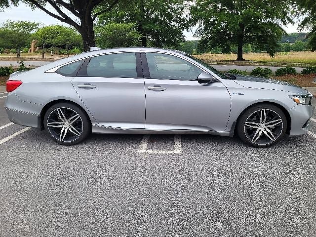 Used 2021 Honda Accord Touring image 4