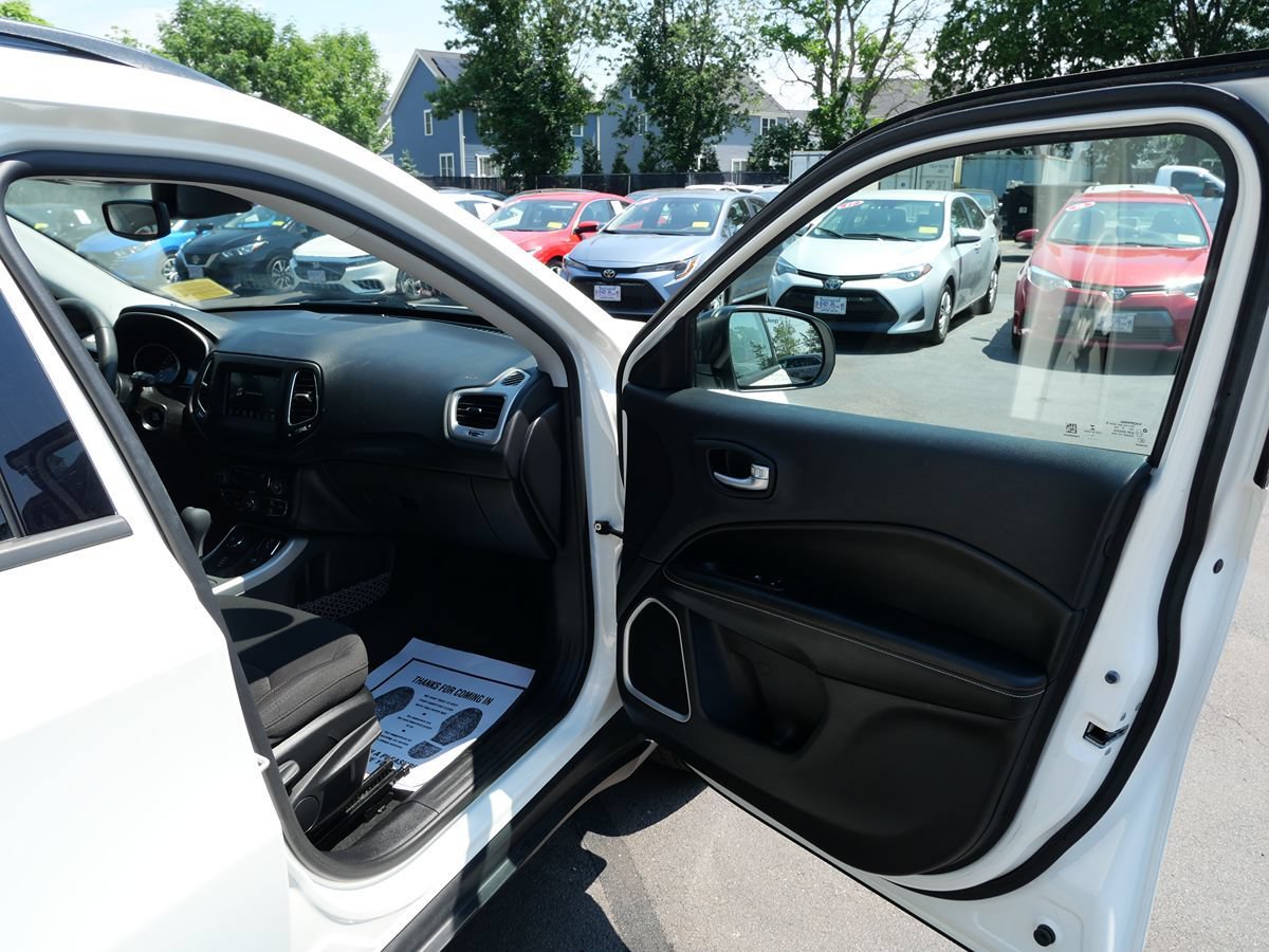 Used 2020 Jeep Compass Sport w/ Tech Group AWD/4WD image 22