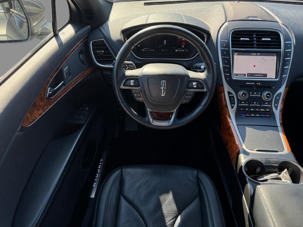 Used 2019 Lincoln Nautilus Reserve FWD image 10