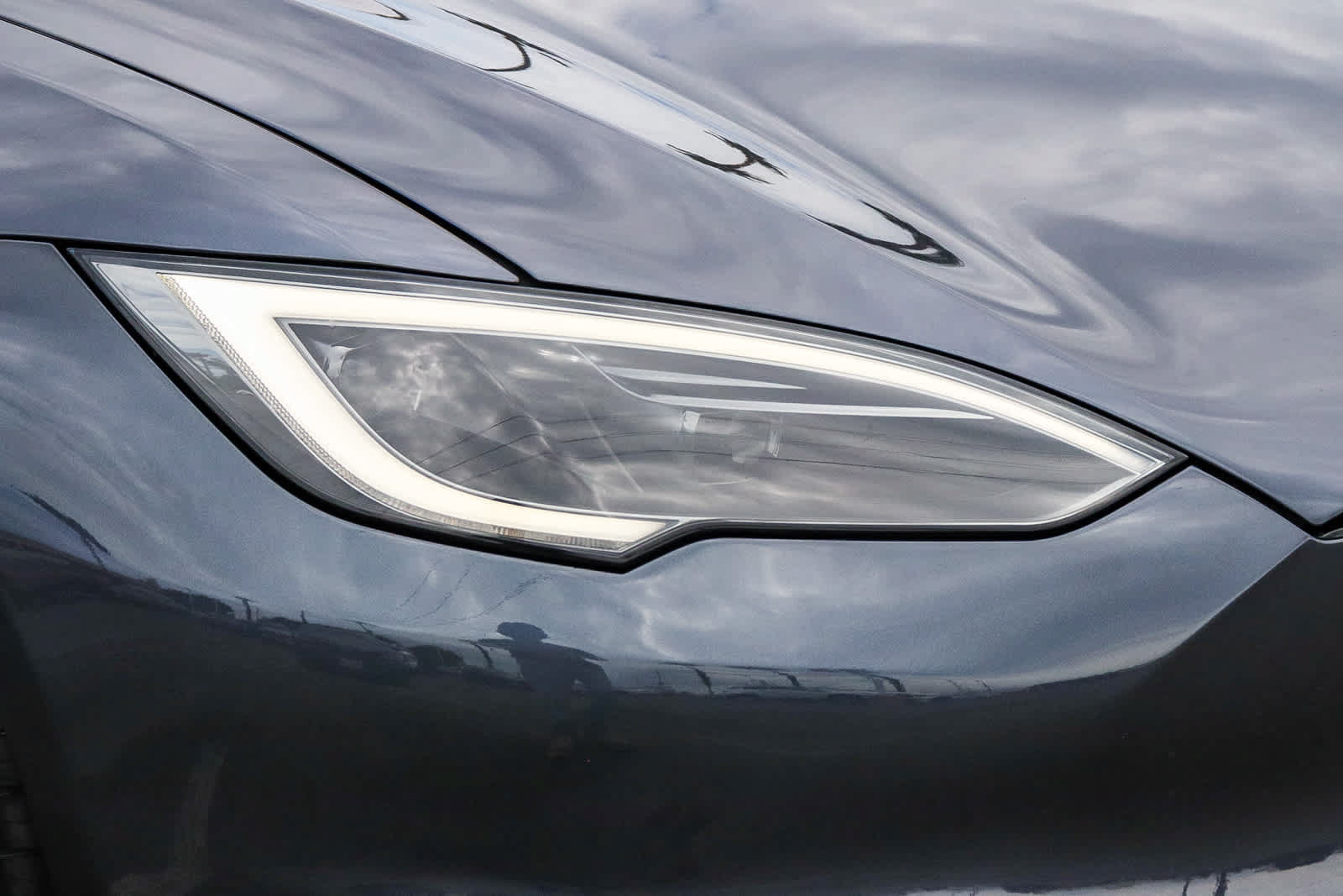Used 2023 Tesla Model S Plaid AWD/4WD image 4