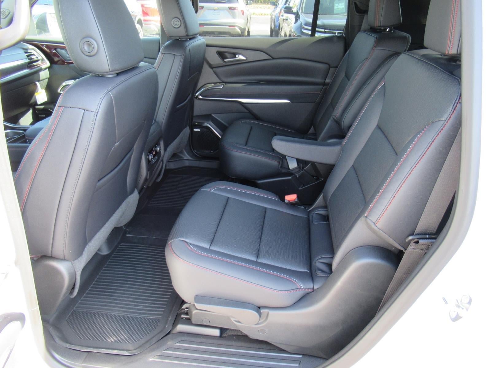 New 2026 Chevrolet Traverse Z71 w/ Enhanced Driving Package AWD/4WD image 34