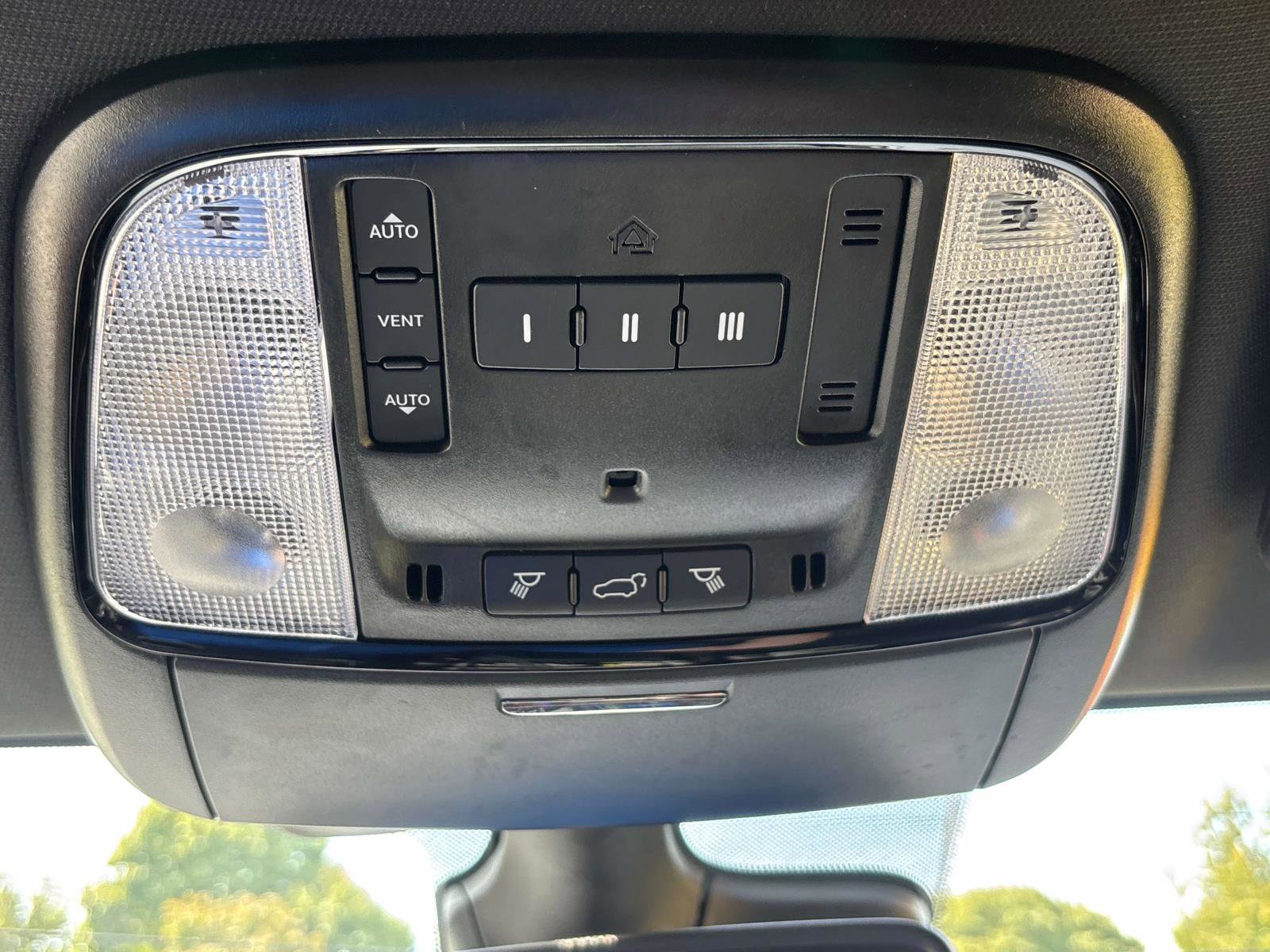 Used 2024 Dodge Durango GT image 24