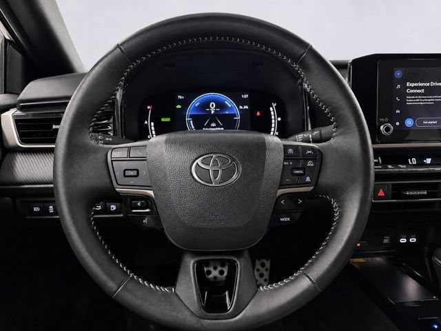 Used 2026 Toyota Camry SE FWD image 30