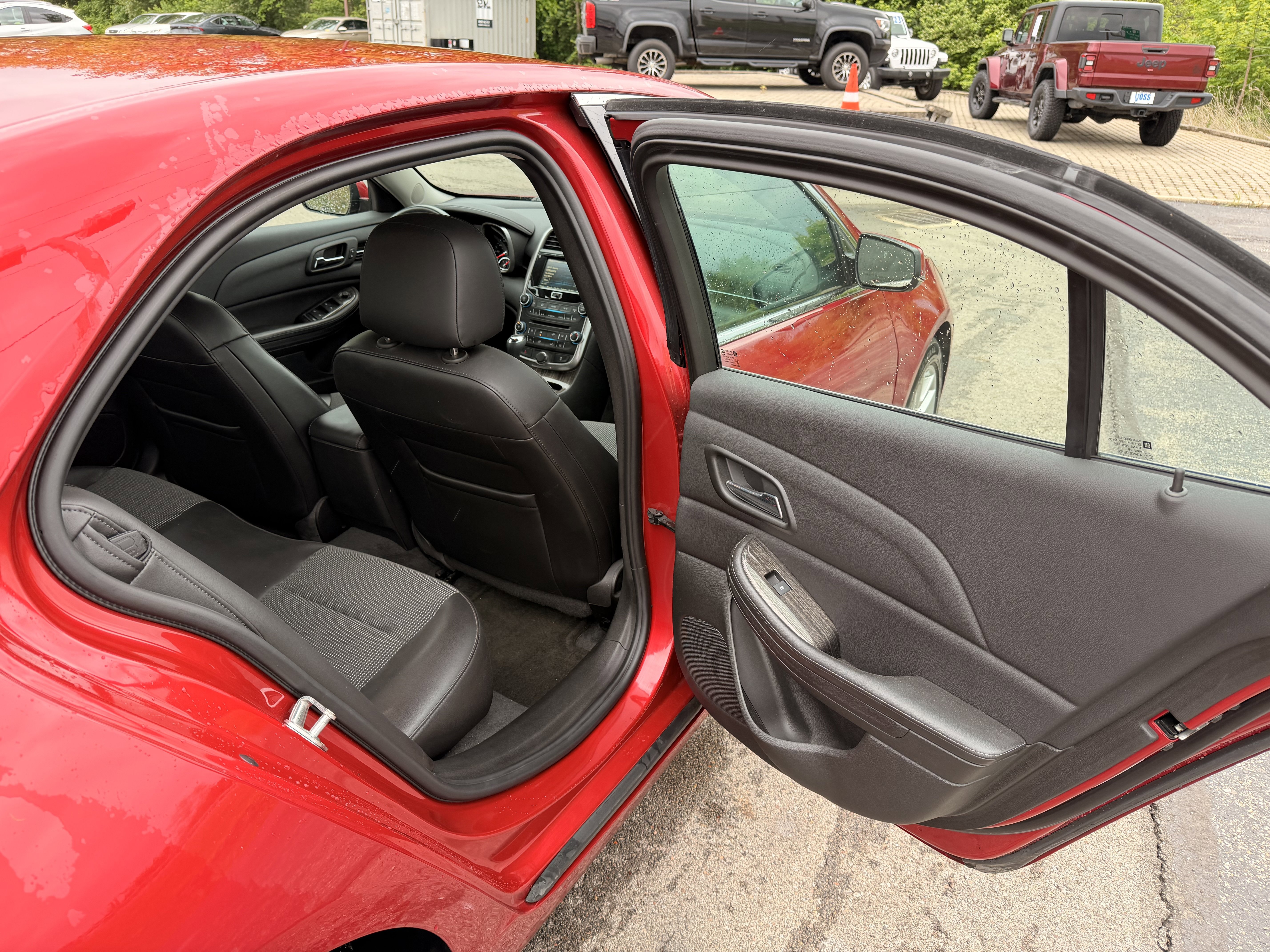 Used 2014 Chevrolet Malibu LT FWD image 14