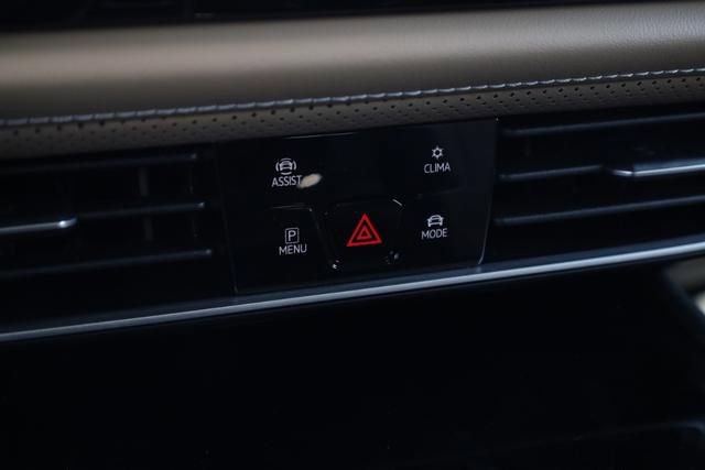 New 2026 Volkswagen Atlas Cross Sport SE image 15