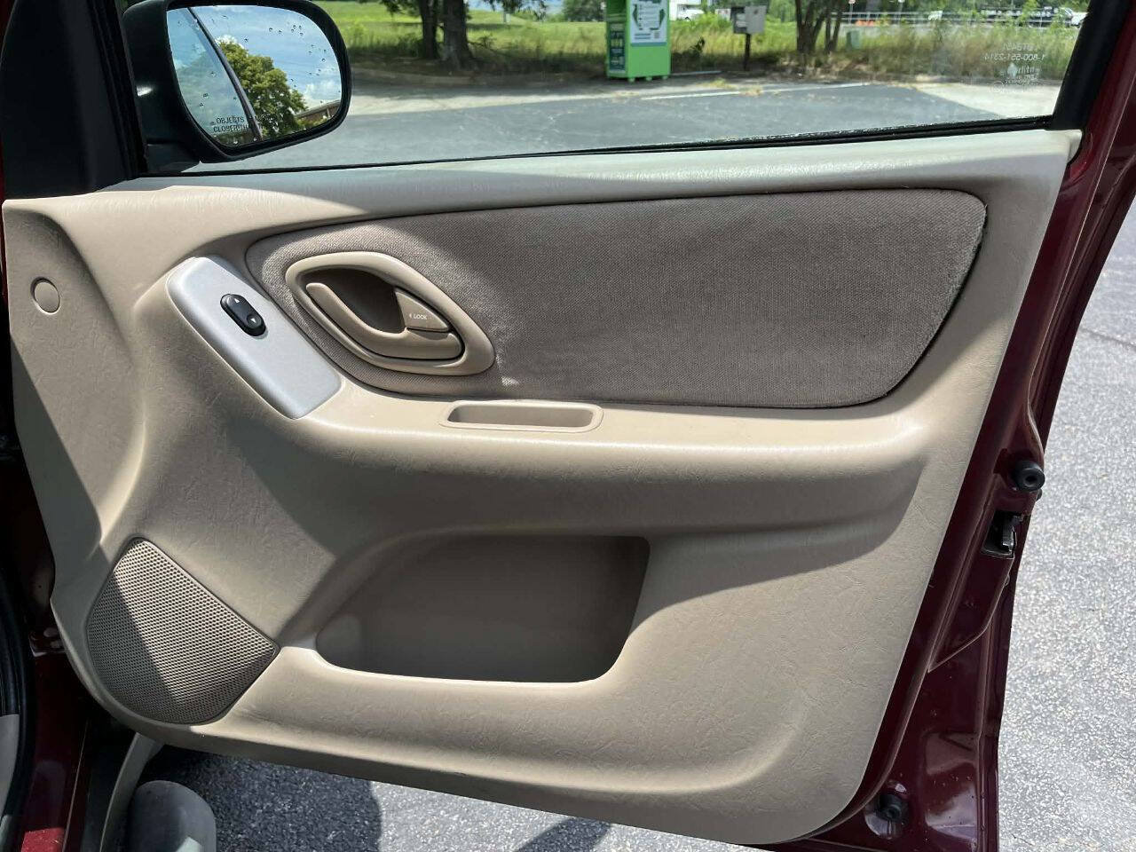 Used 2003 MAZDA Tribute LX FWD image 18