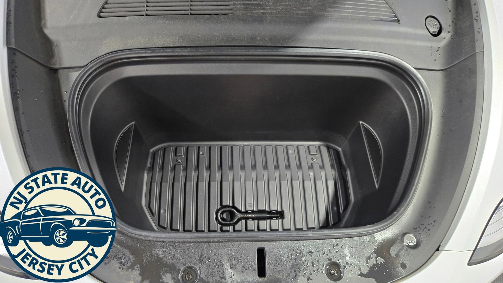 Used 2020 Tesla Model Y Performance image 34