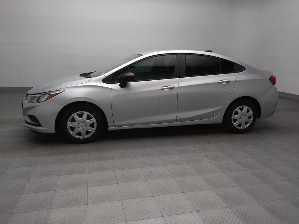 Used 2017 Chevrolet Cruze LS FWD image 2