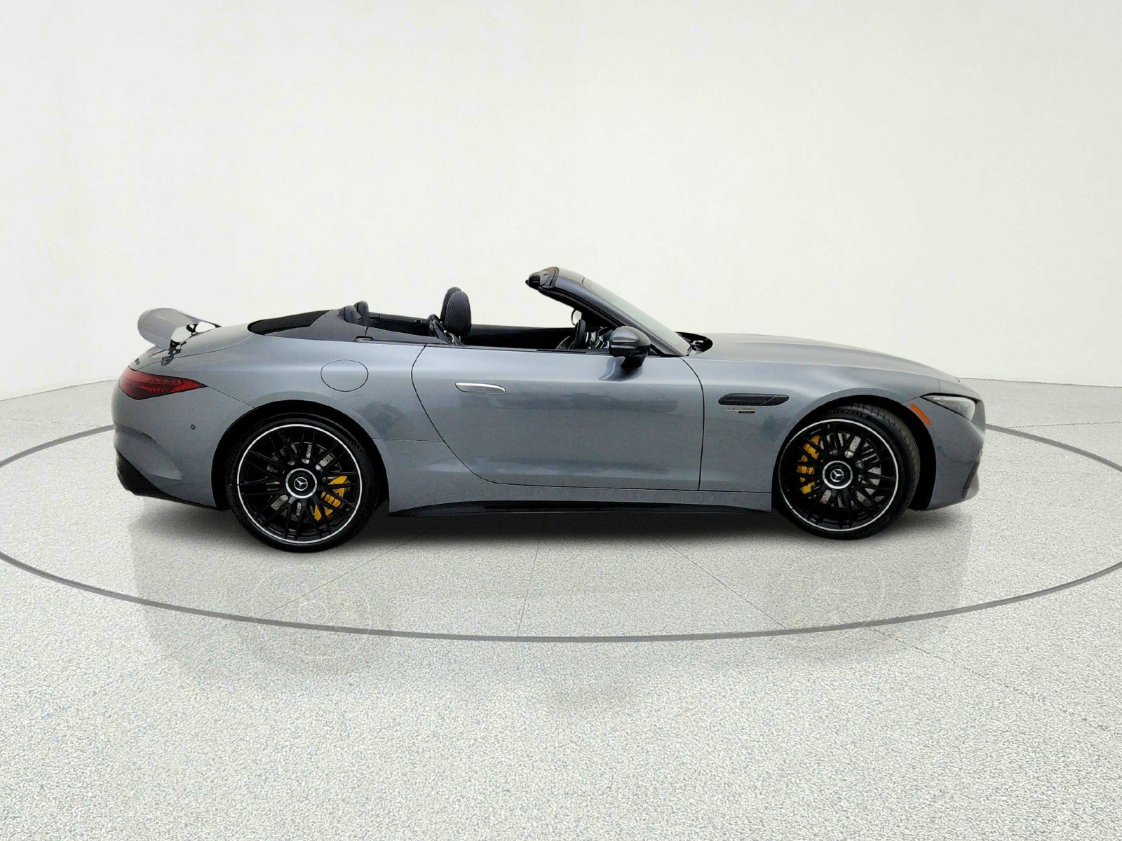 Certified 2022 Mercedes-Benz SL 63 AMG 4MATIC image 7