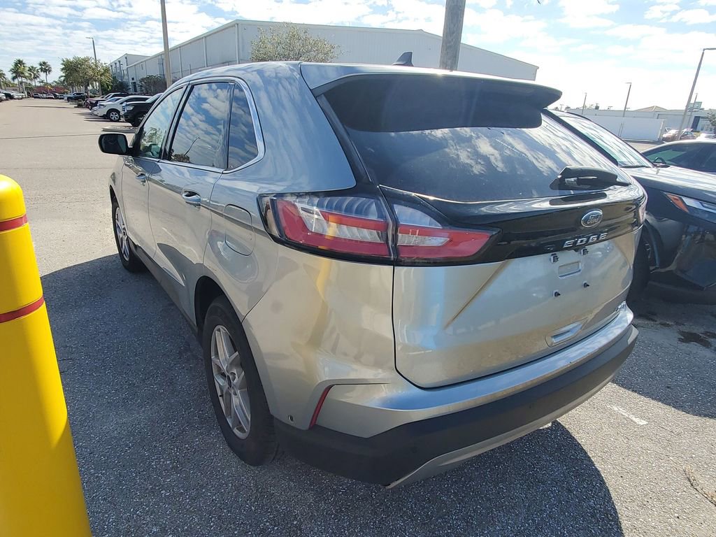 Used 2024 Ford Edge SEL image 5