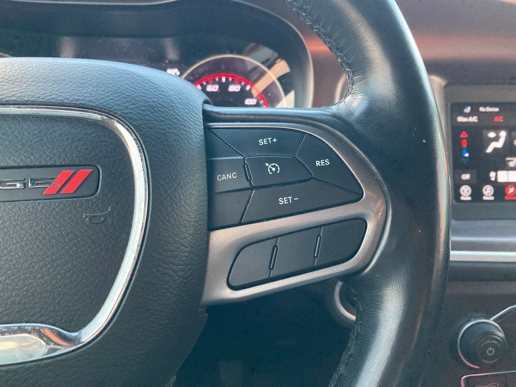Used 2021 Dodge Charger SXT w/ Leather Interior Group RWD image 15