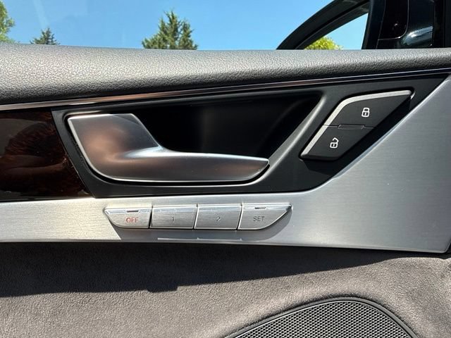 Used 2012 Audi A8 4.2 AWD/4WD image 13