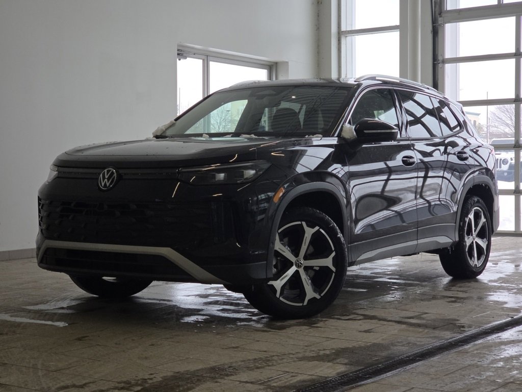 New 2026 Volkswagen Tiguan SE image 2