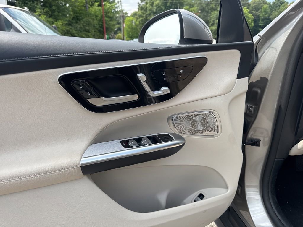 Used 2023 Mercedes-Benz GLC 300 w/ Exclusive Trim Package image 12