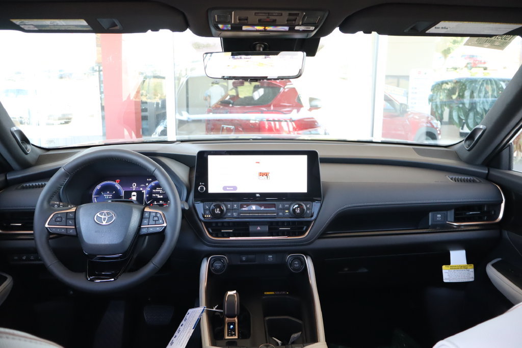New 2026 Toyota Grand Highlander AWD Hybrid image 31