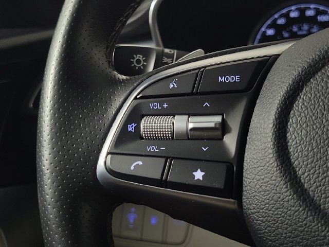 Used 2023 Genesis G70 2.0T RWD image 24