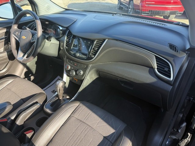 Used 2019 Chevrolet Trax LT w/ LT Convenience Package image 30