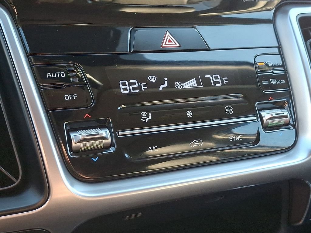 Used 2023 Kia Sorento X-Line EX image 18