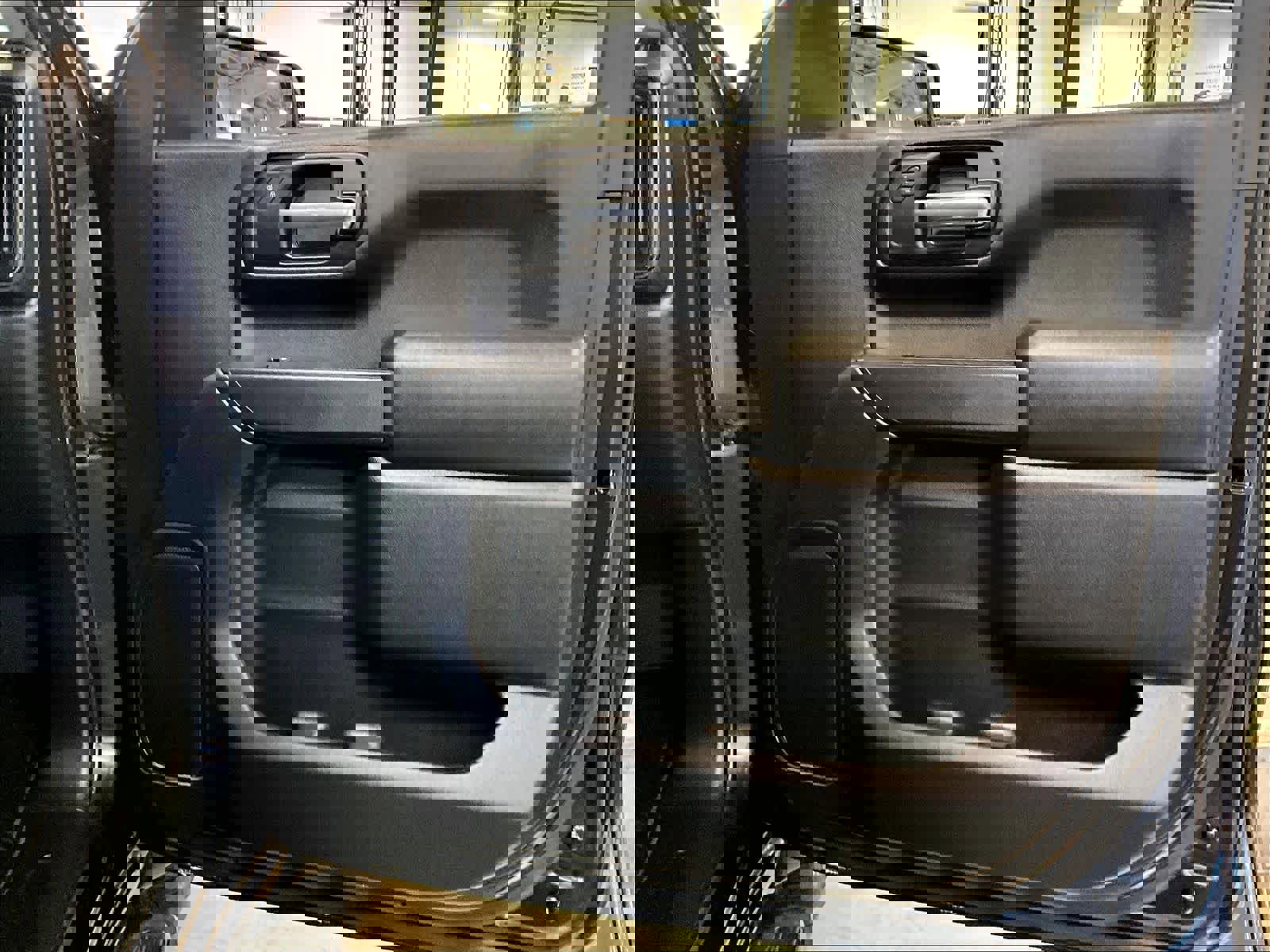 Used 2023 Chevrolet Silverado 1500 Custom image 12