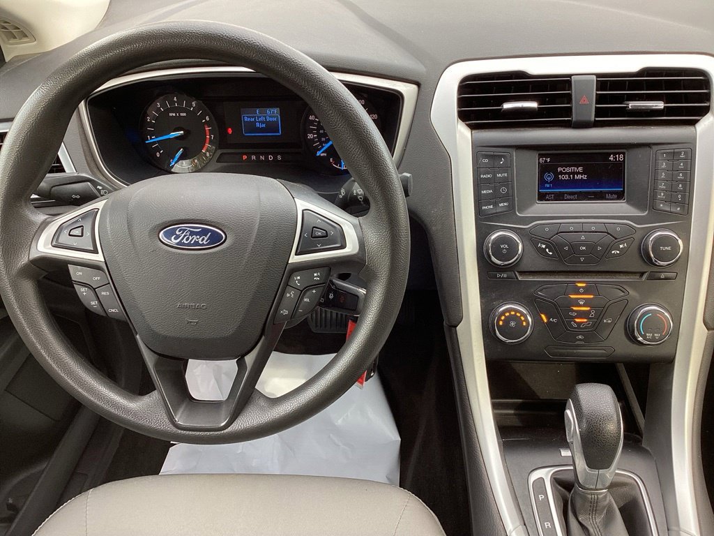 Used 2015 Ford Fusion S FWD image 14