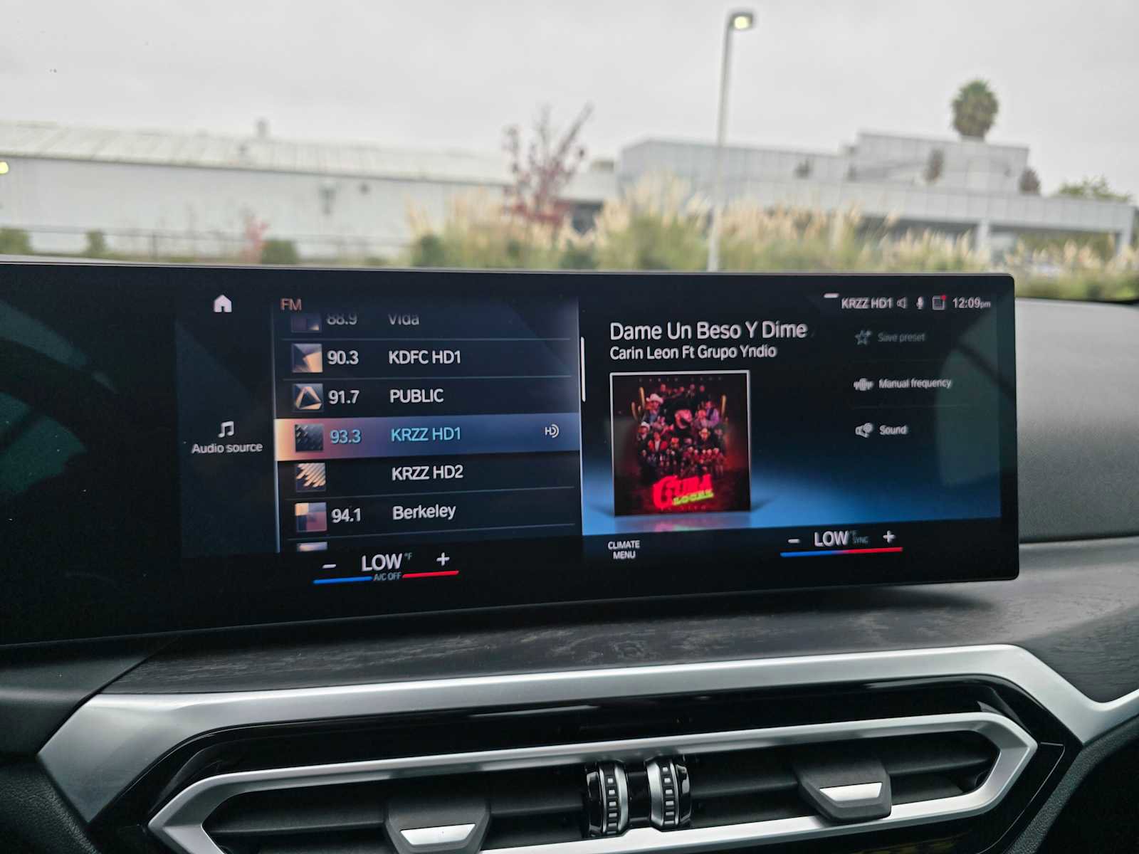 Used 2024 BMW 430i Convertible image 25