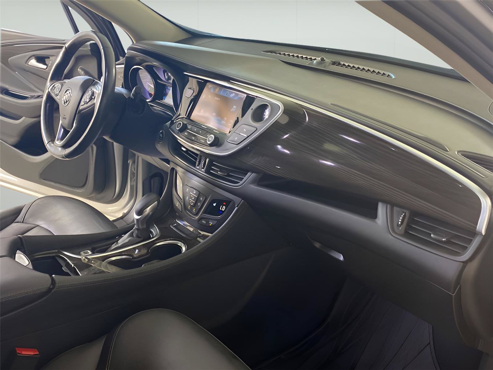 Certified 2019 Buick Envision Essence AWD/4WD image 36