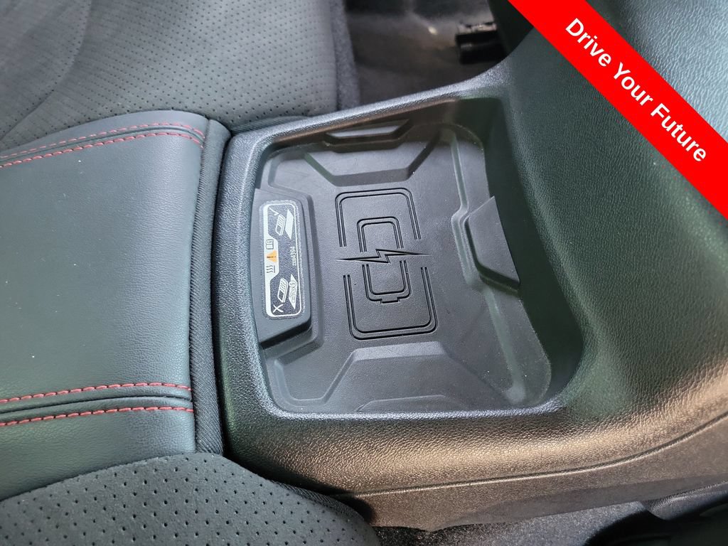 Used 2023 Chevrolet Camaro ZL1 RWD image 27