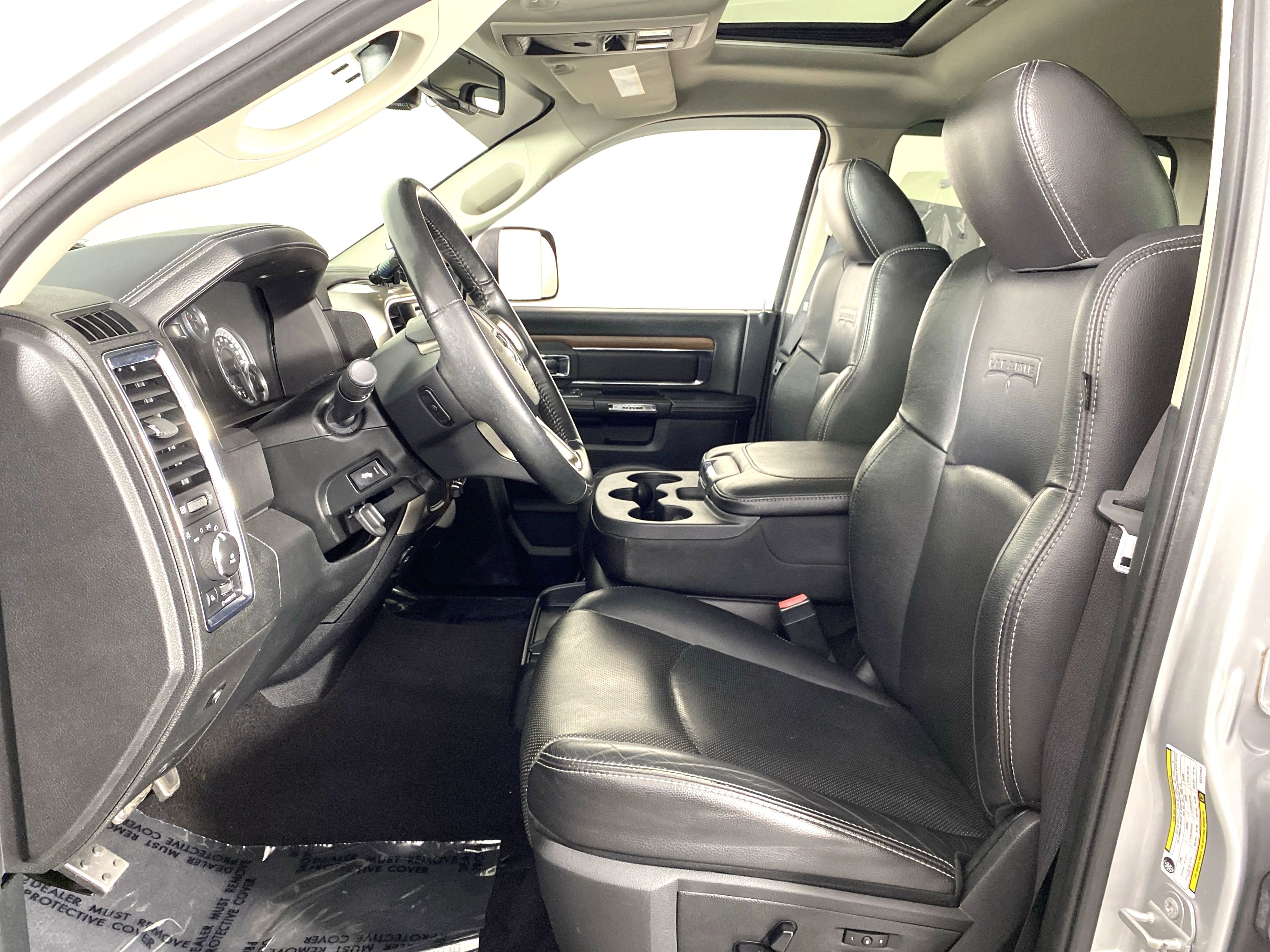 Used 2016 RAM 3500 Laramie w/ Sport Appearance Group image 17