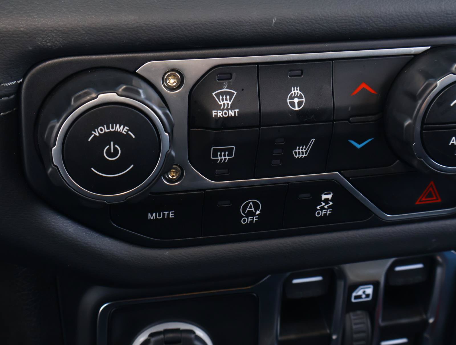 Used 2025 Jeep Gladiator Sport AWD/4WD image 23