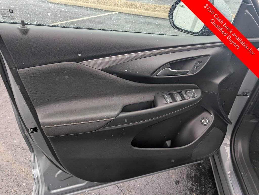 New 2026 Buick Envista Avenir image 13