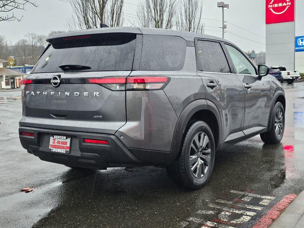 Certified 2024 Nissan Pathfinder S image 5