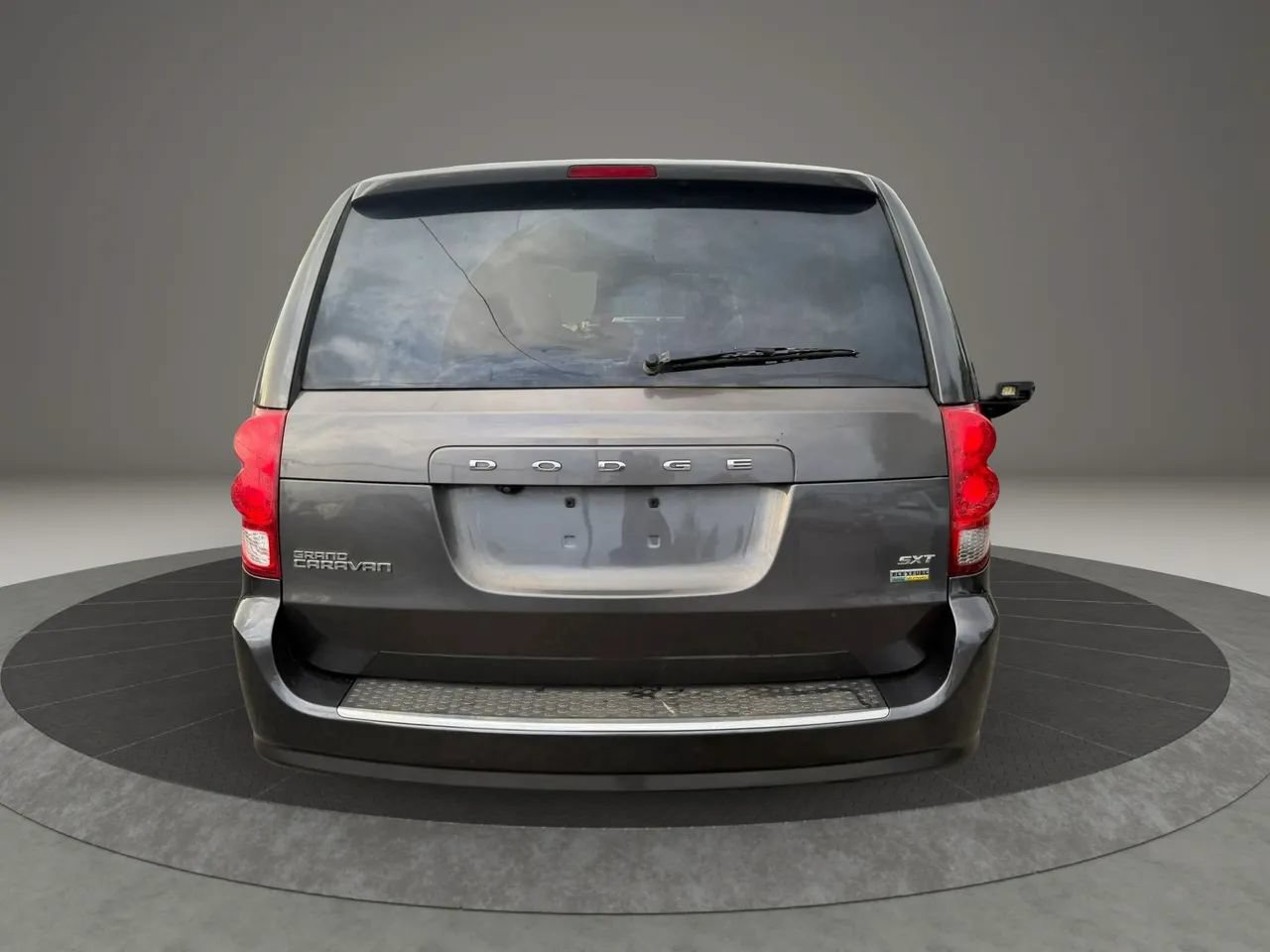 Used 2019 Dodge Grand Caravan SXT FWD image 5