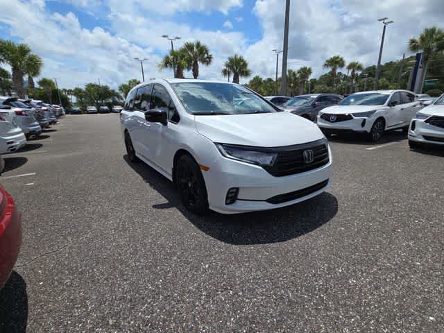 Used 2024 Honda Odyssey Sport image 2