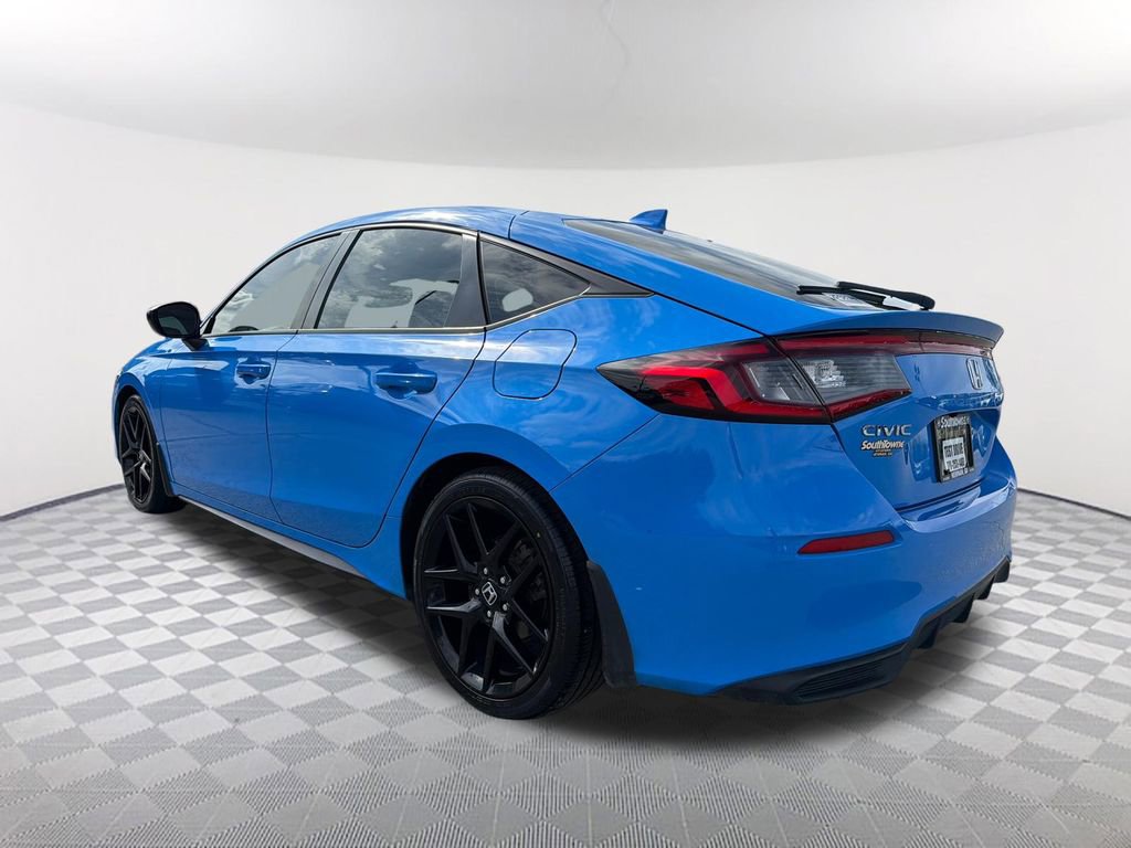 Used 2023 Honda Civic Sport image 7