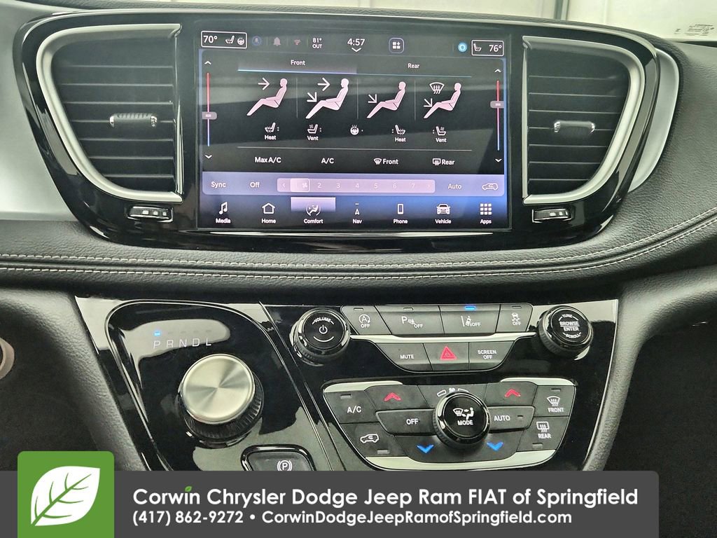 Used 2025 Chrysler Pacifica Limited FWD image 28