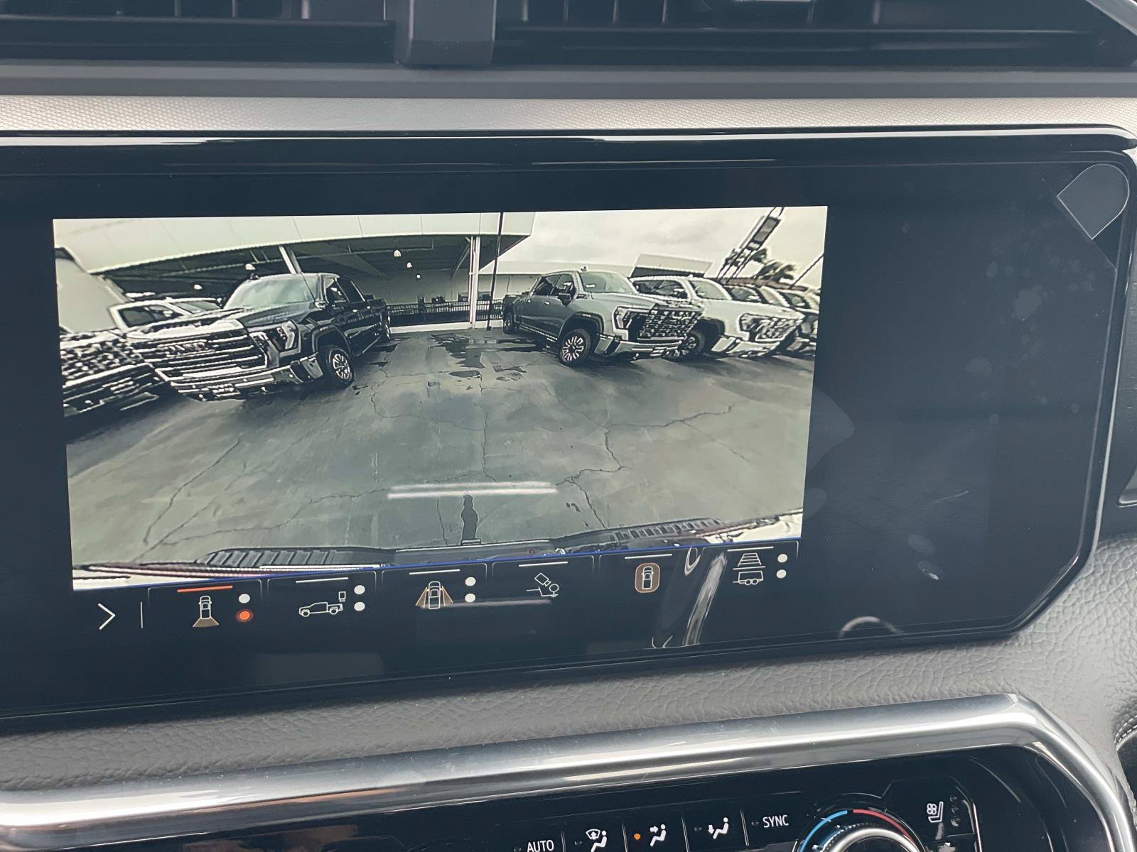 New 2026 GMC Sierra 2500 Denali w/ Max Trailering Package AWD/4WD image 15