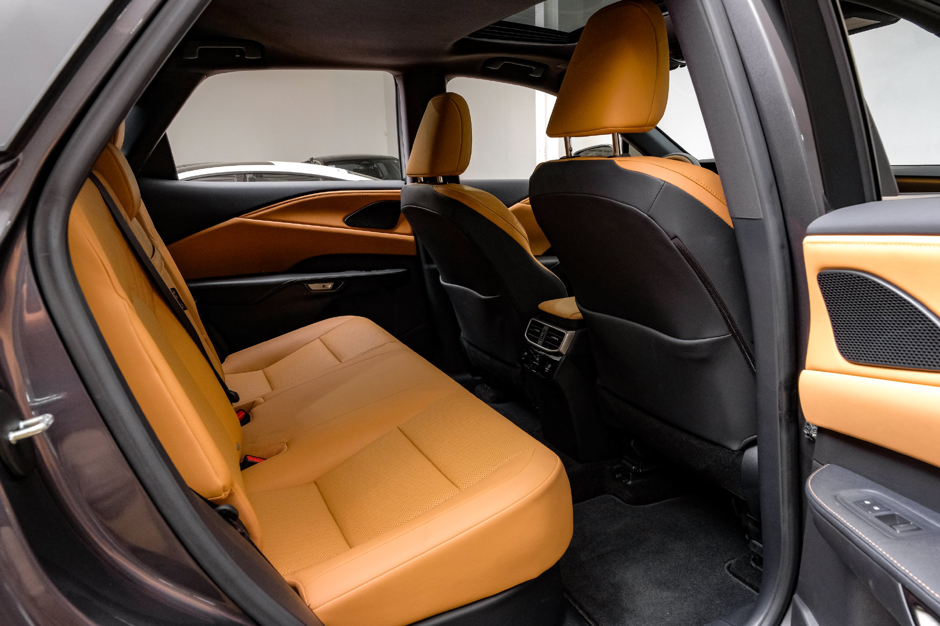 Used 2024 Lexus RX 350 Premium w/ Cold Area Package FWD image 39
