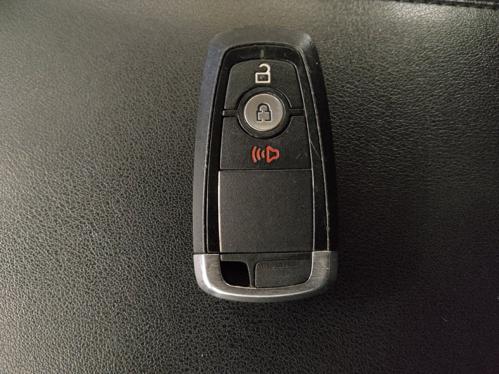 Used 2023 Ford Edge SEL image 32