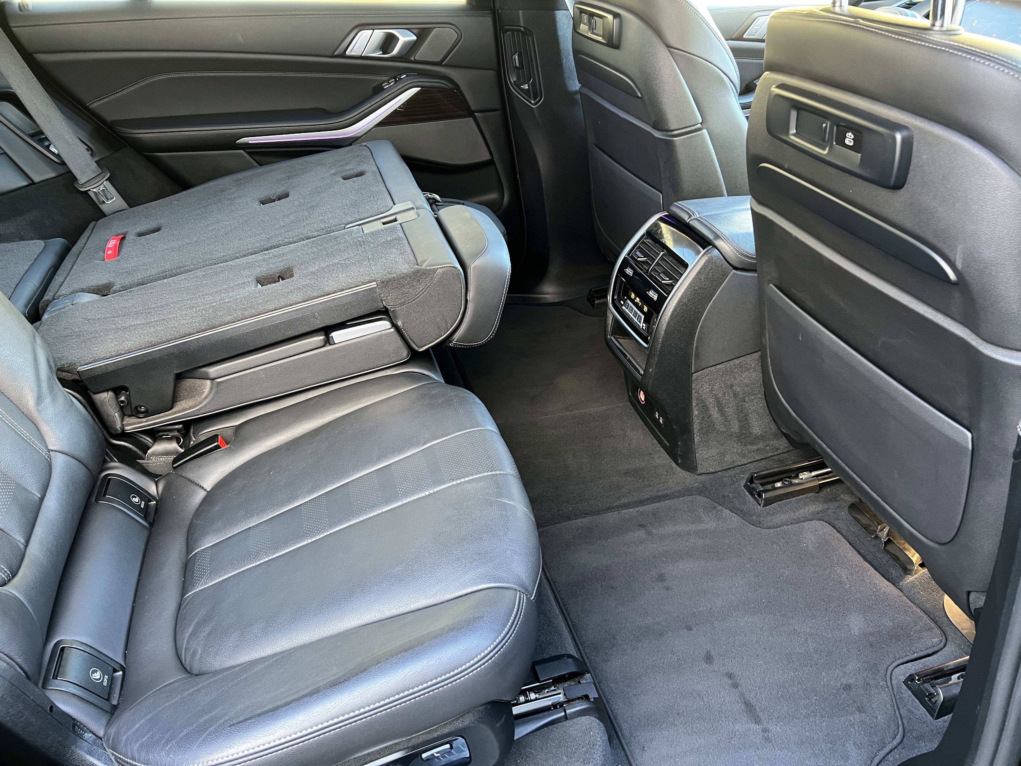 Used 2021 BMW X7 xDrive40i w/ M Sport Package image 26