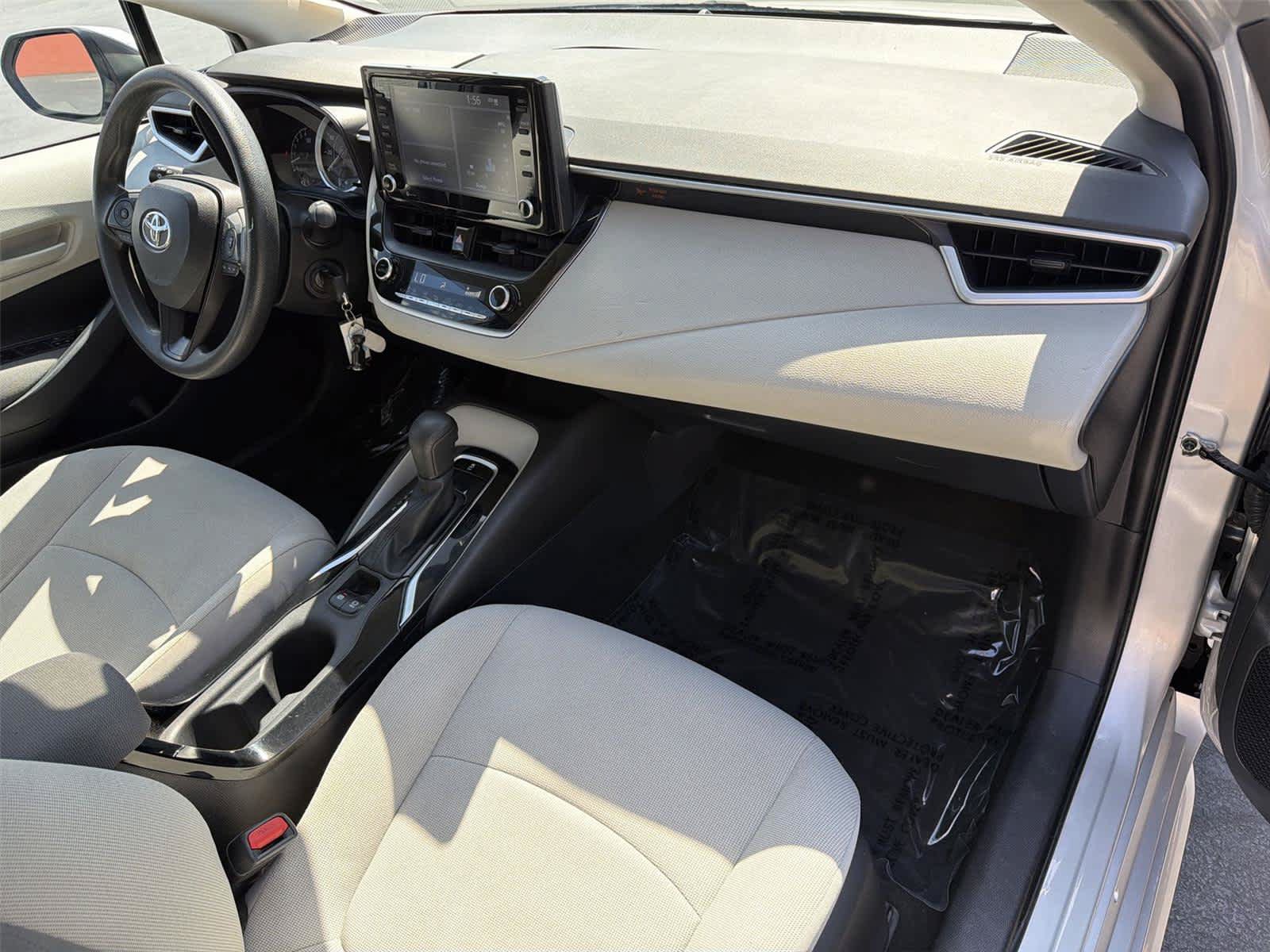 Used 2022 Toyota Corolla LE FWD image 13