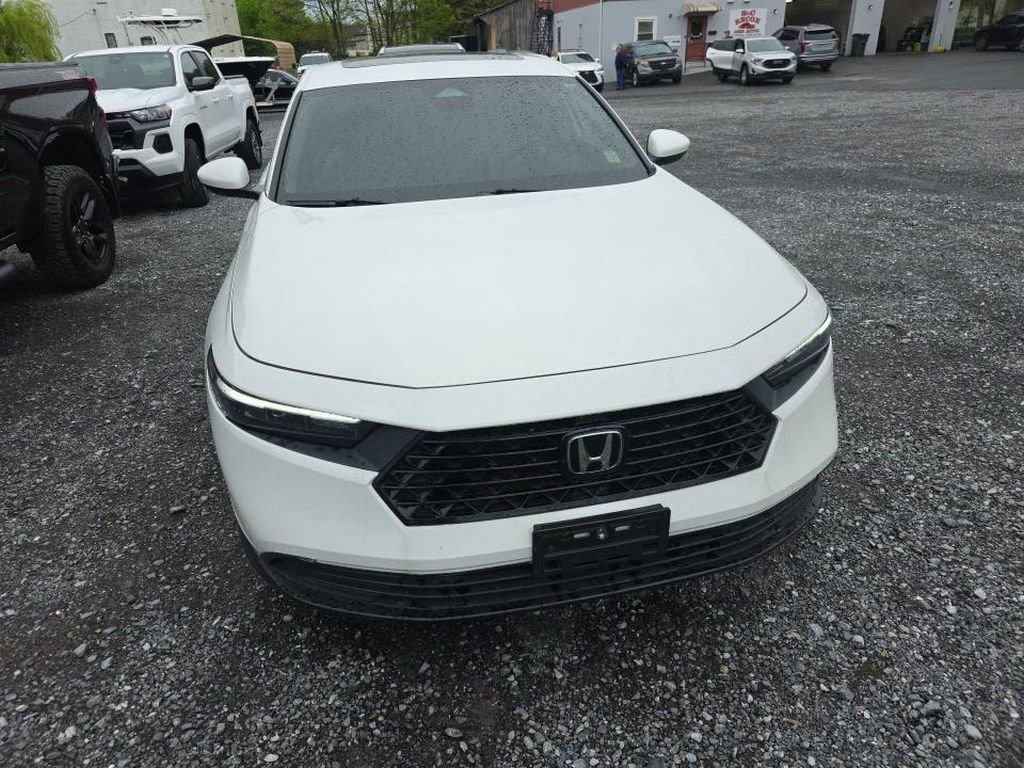 Used 2024 Honda Accord EX image 2