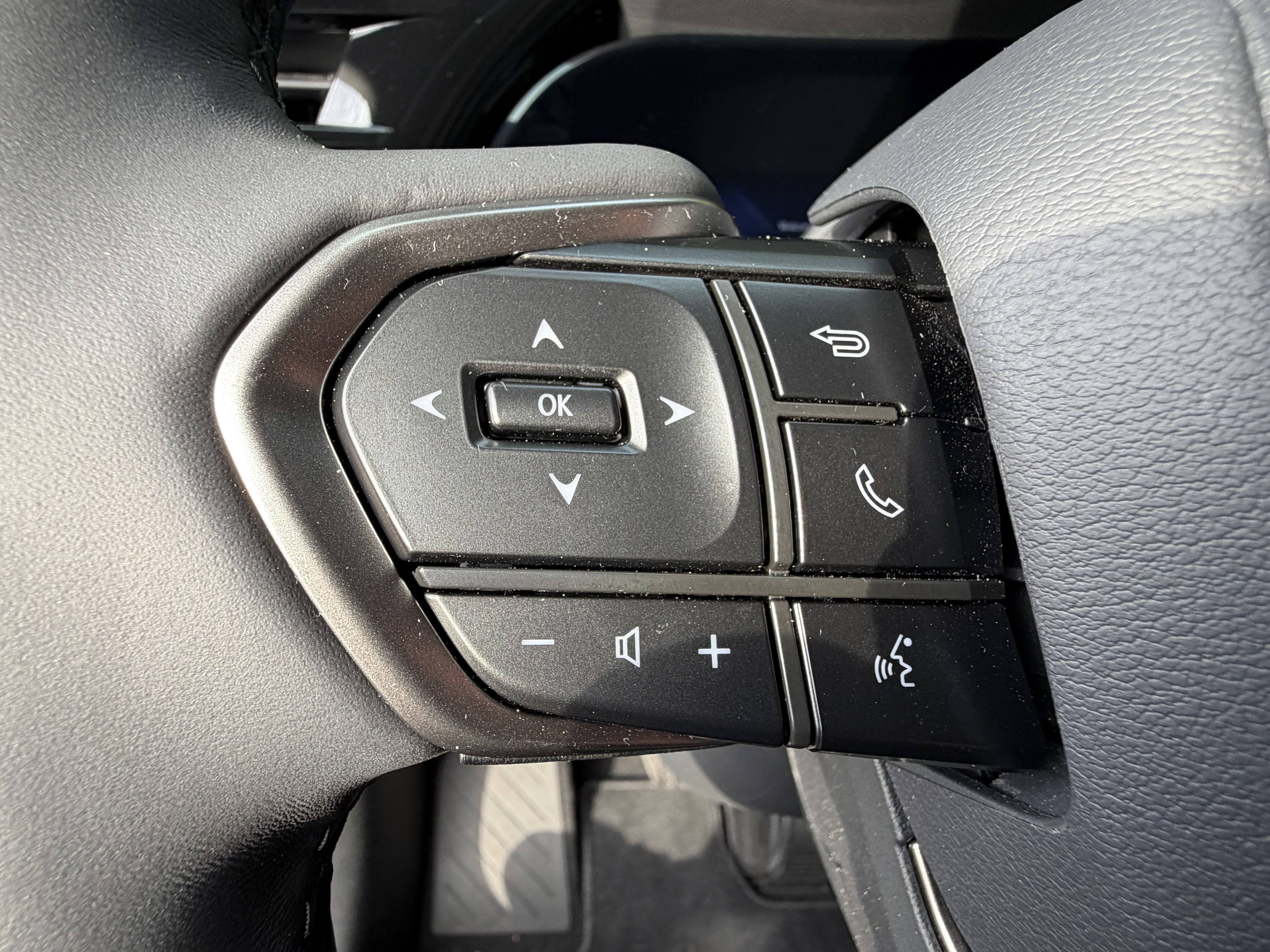 Certified 2025 Lexus RX 350 Premium w/ Convenience Package FWD image 18