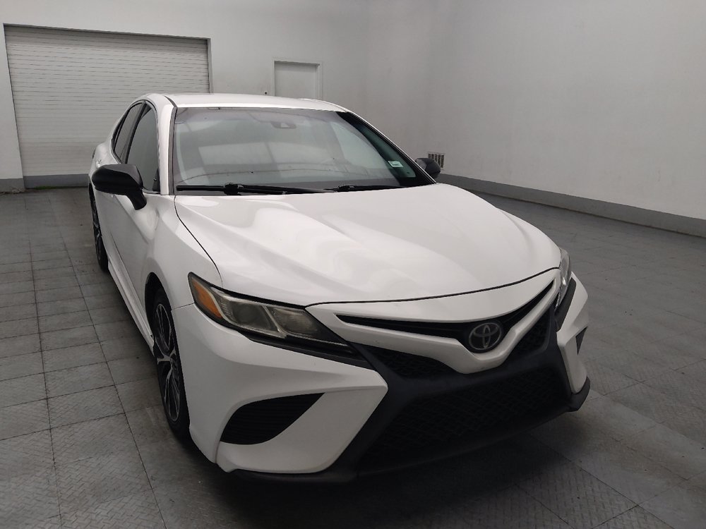Used 2018 Toyota Camry SE FWD image 13
