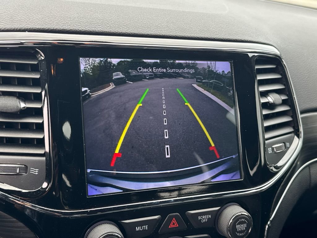 Used 2020 Jeep Grand Cherokee Limited w/ Luxury Group II image 30