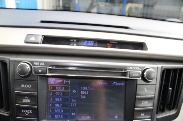 Used 2013 Toyota RAV4 LE FWD image 22