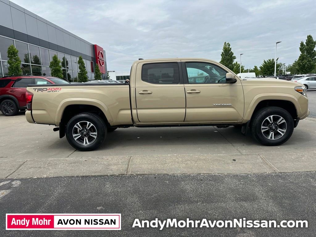 Used 2018 Toyota Tacoma TRD Sport AWD/4WD image 8