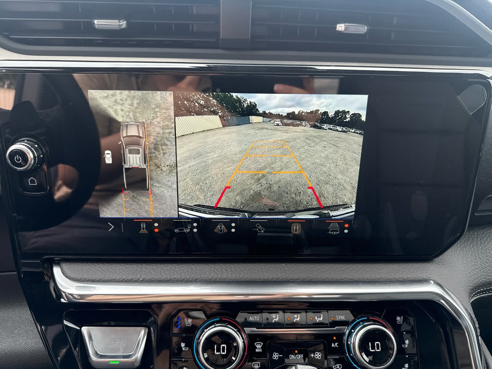 New 2026 GMC Sierra 1500 Denali w/ Technology Package AWD/4WD image 17