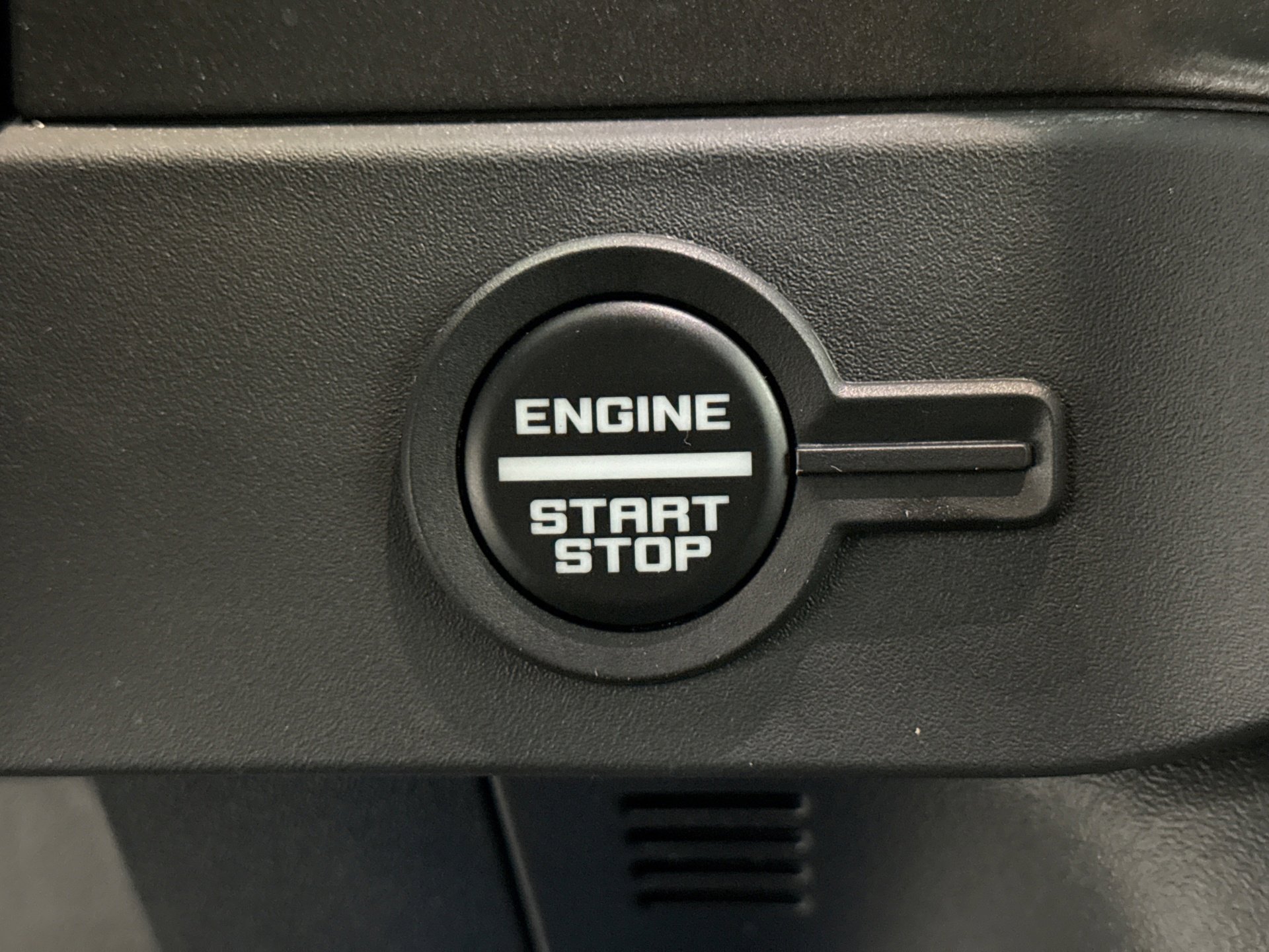 Used 2025 Ford Bronco Big Bend w/ Black Diamond Package image 21