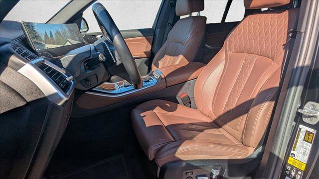 Used 2024 BMW X5 M60i image 25