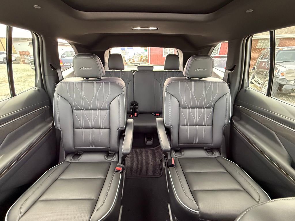 New 2026 Buick Enclave Avenir w/ Super Cruise Package image 18